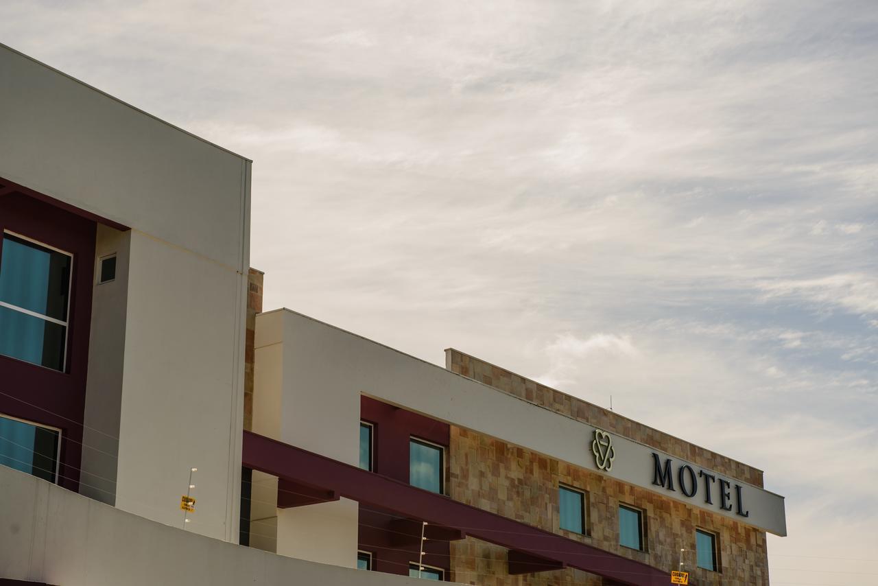 Le Parc Motel ลาเจส ภายนอก รูปภาพ