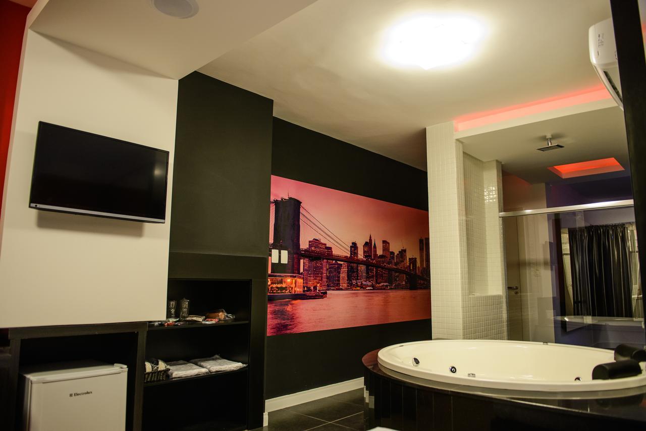 Le Parc Motel ลาเจส ภายนอก รูปภาพ